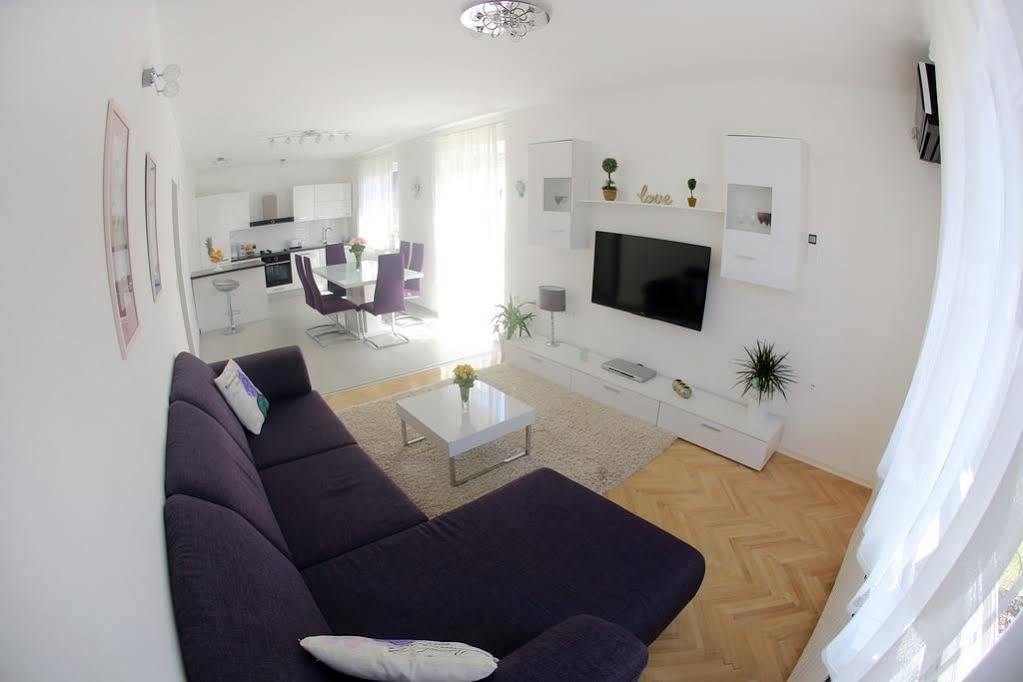 Apartments Martina Bibinje Eksteriør bilde